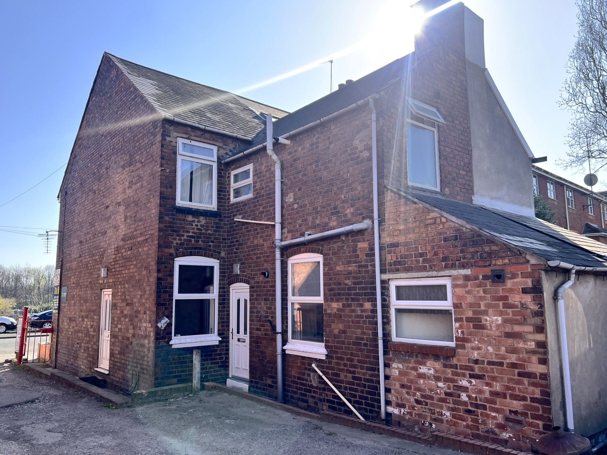 Flat The Crescent in Darlaston