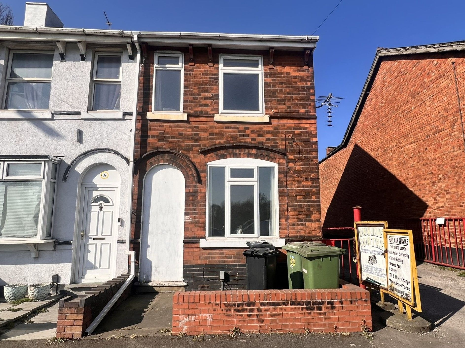 Flat The Crescent in Darlaston