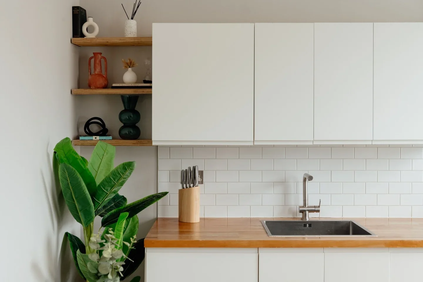 Flat Devonshire Road in Greater London