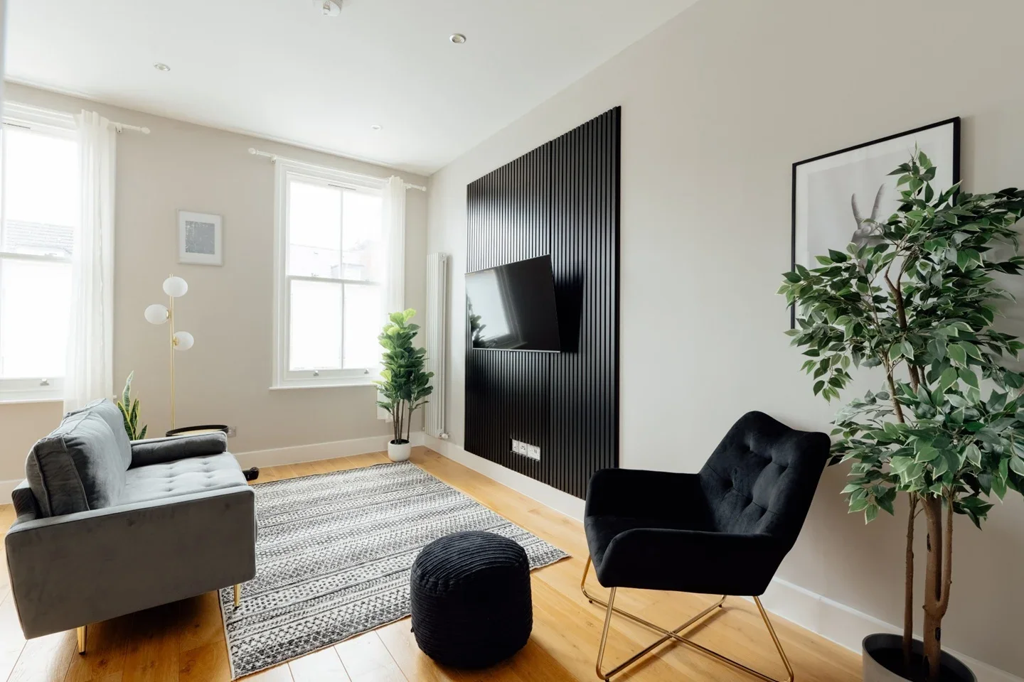 Flat Devonshire Road in Greater London