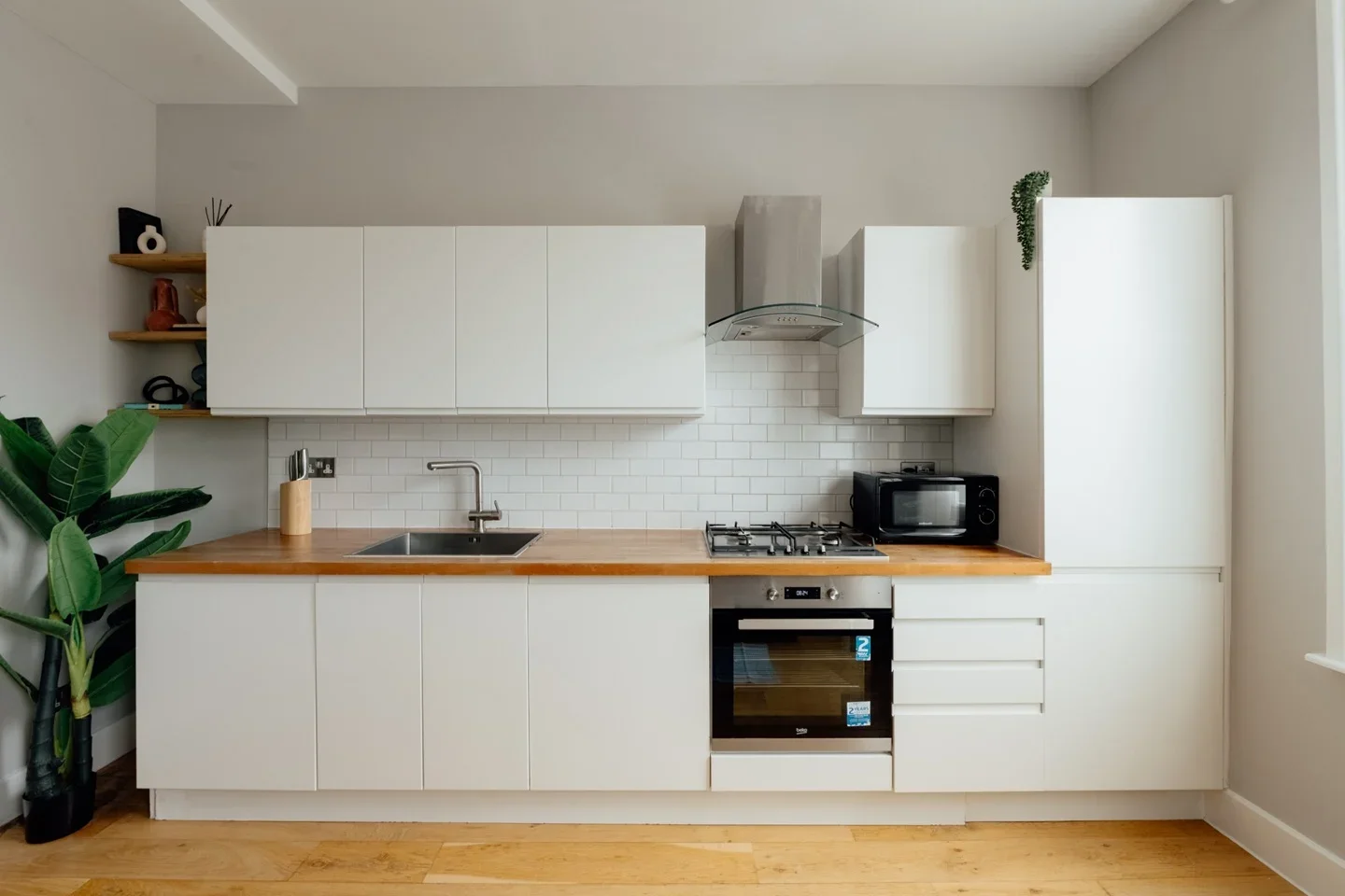 Flat Devonshire Road in Greater London