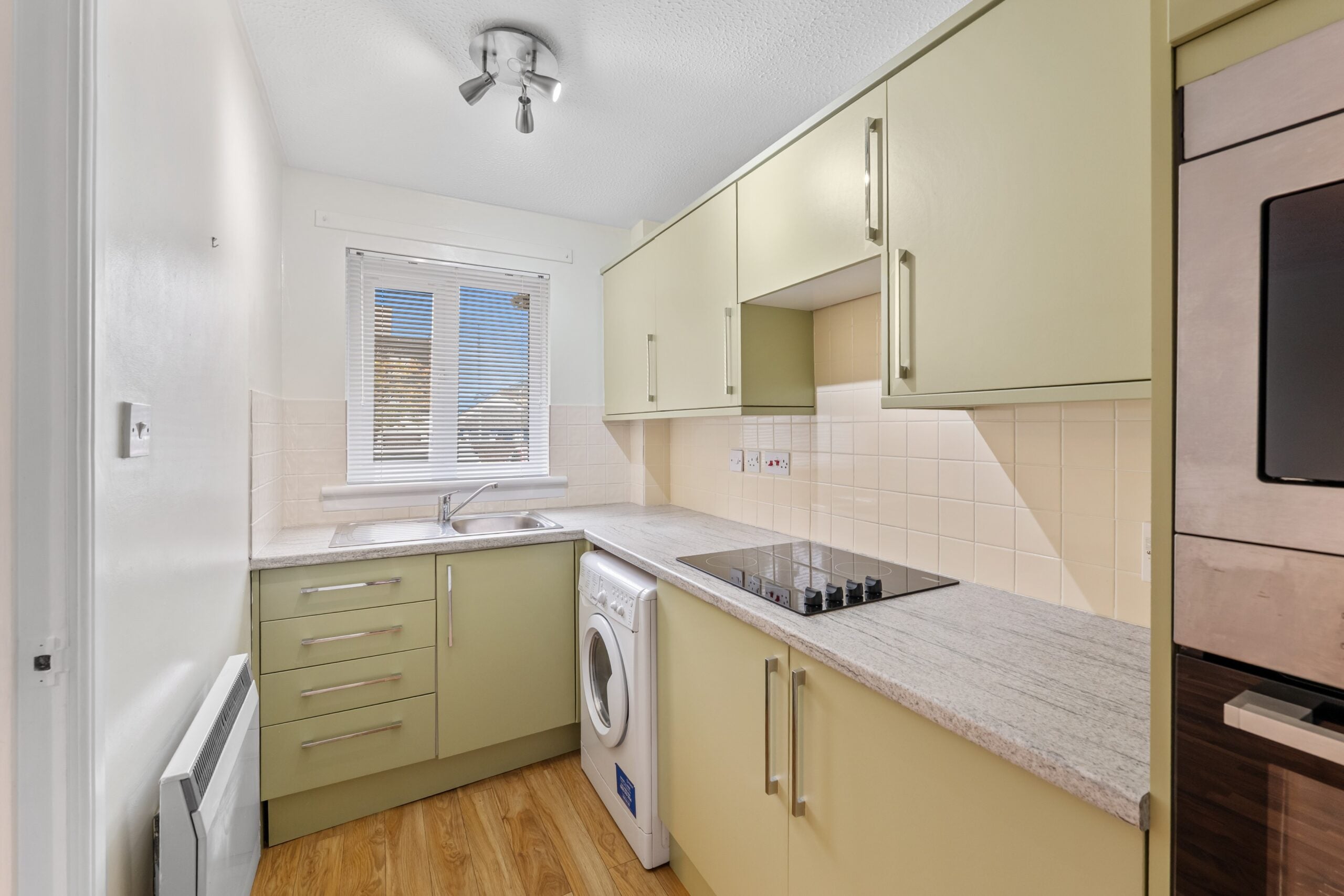 Flat Tarfside Gardens in Glasgow