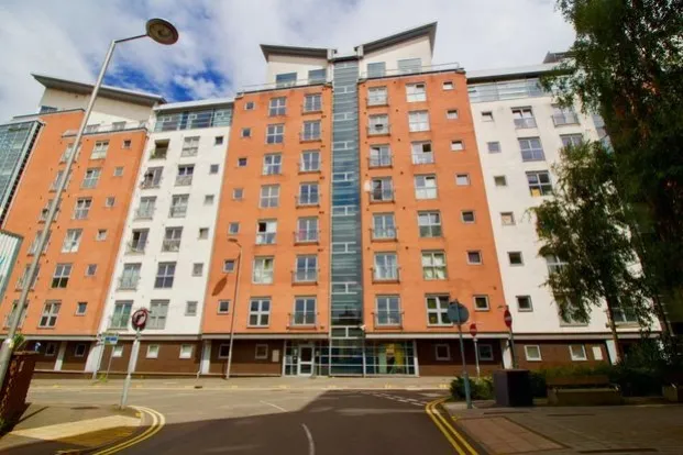 Flat Sanvey Gate in Leicester