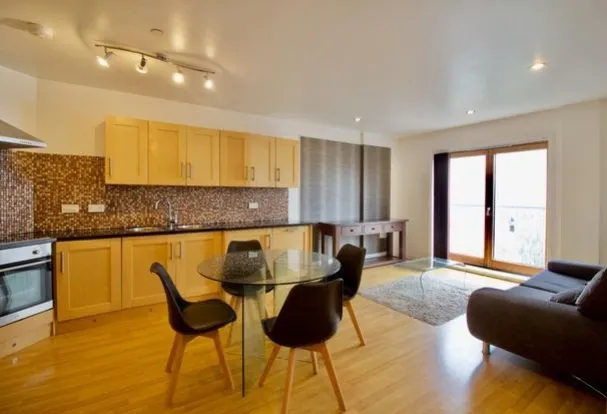 Flat Sanvey Gate in Leicester