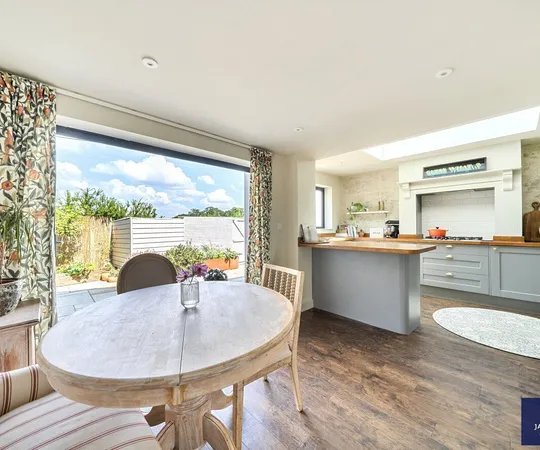 House Higher Rads End in Eversholt