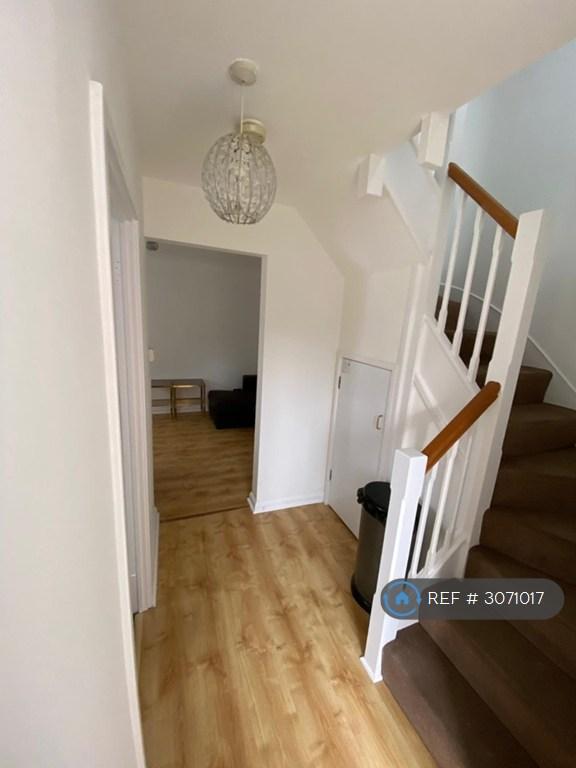 House Siskin Close in Hertsmere