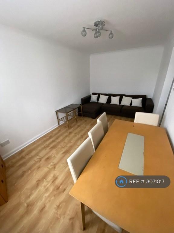 House Siskin Close in Hertsmere