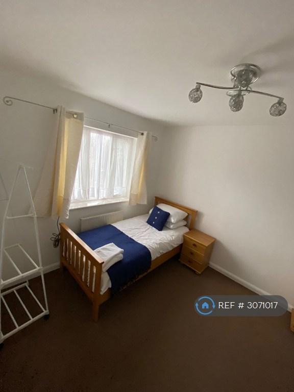 House Siskin Close in Hertsmere