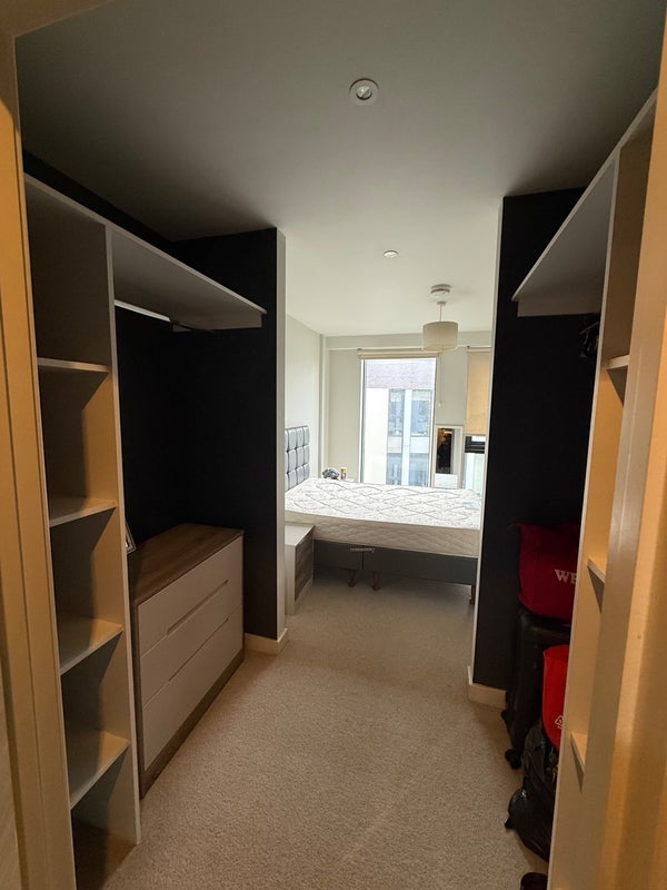 Room Ellesmere Street in Manchester