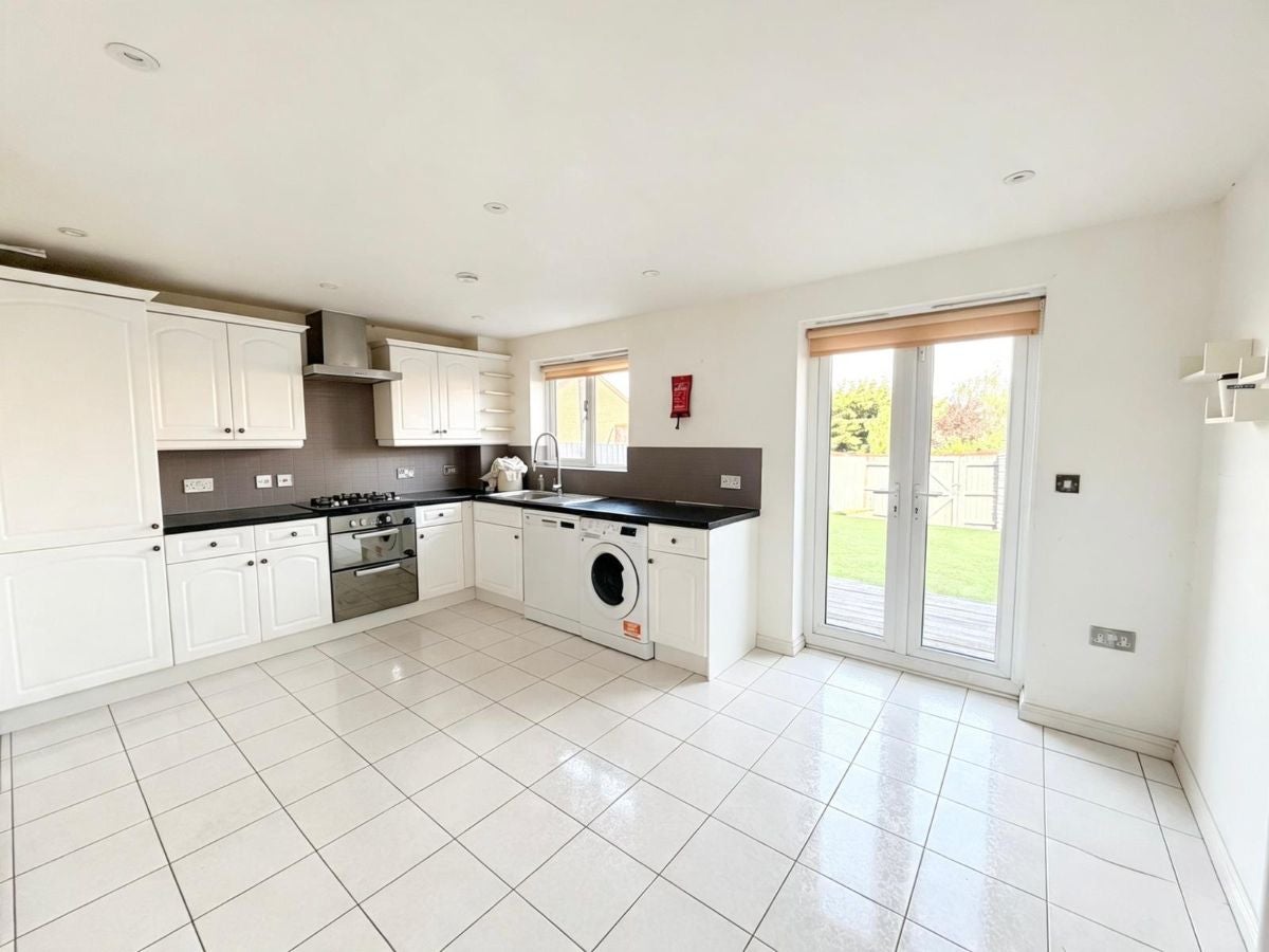 House Nightingale Crescent in Greater London
