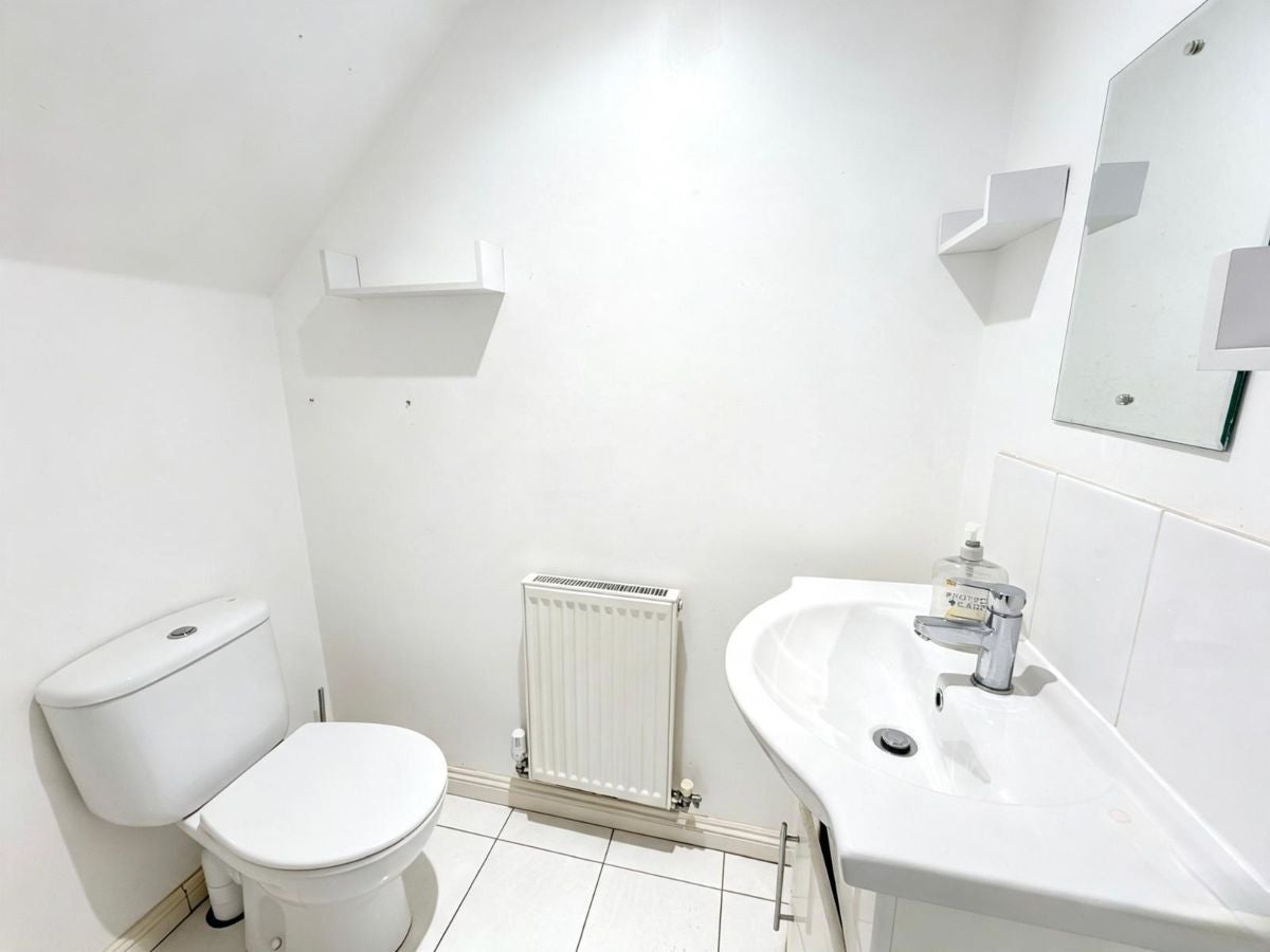 House Nightingale Crescent in Greater London