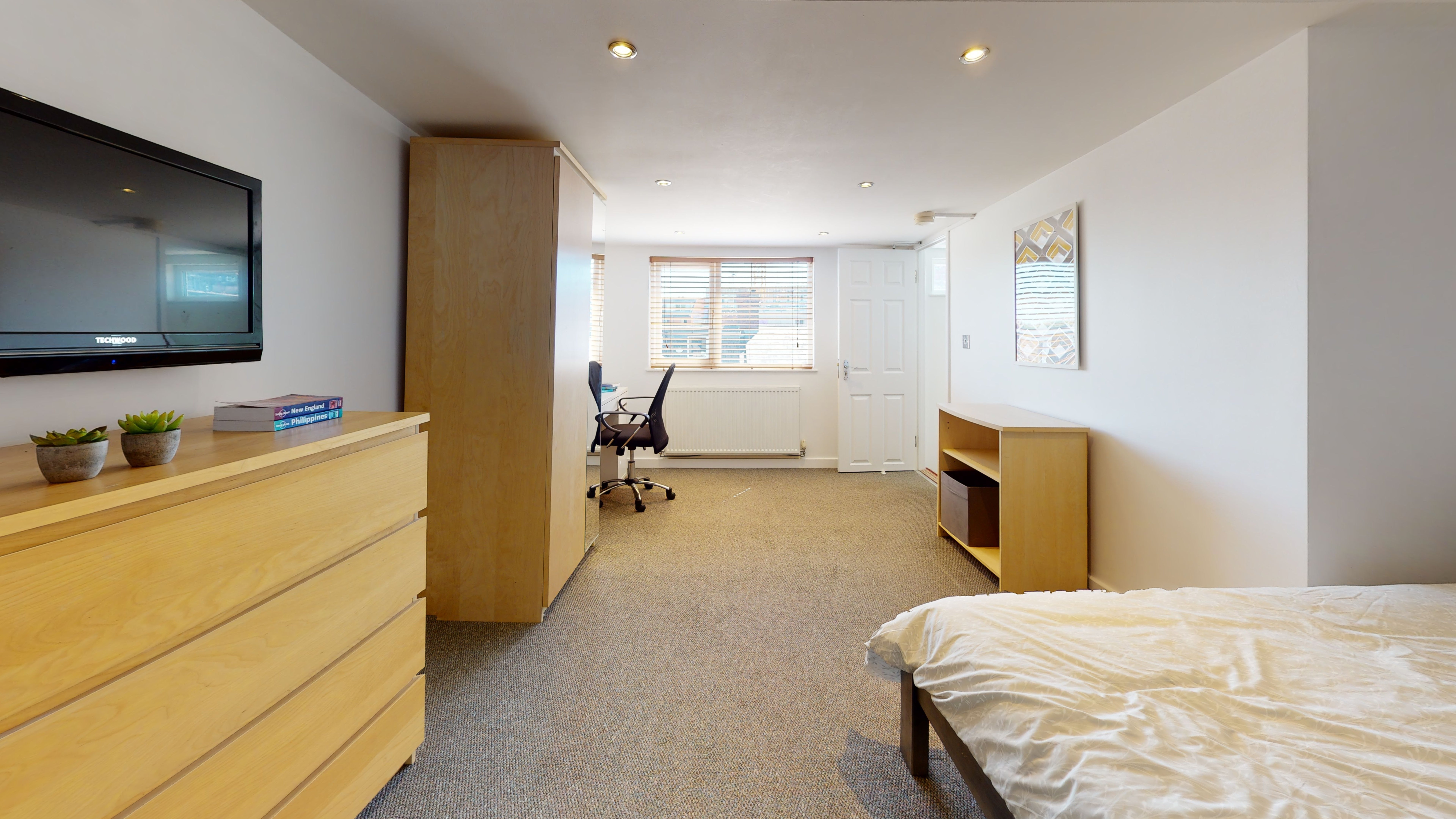 Room Wellington Street in Nottingham