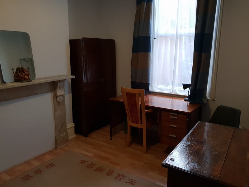 Room Calthorpe Street in Greater London