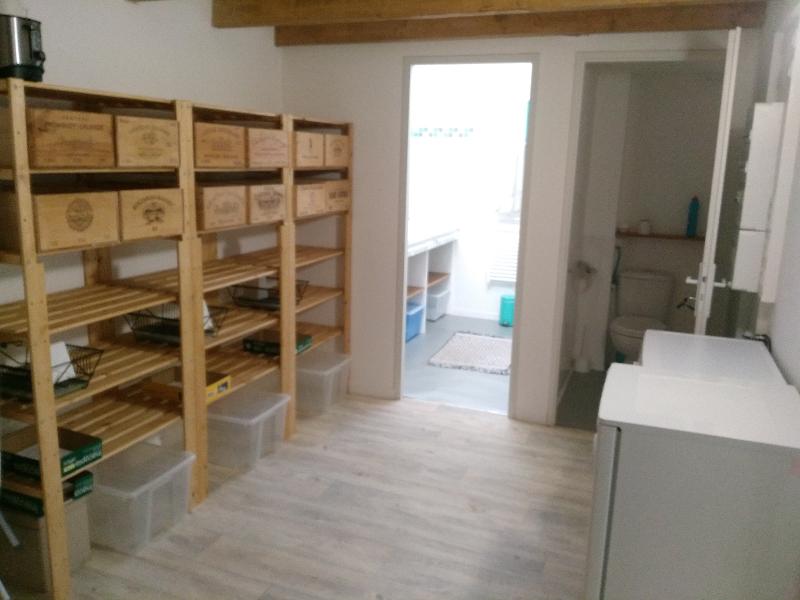 Room Rue des Treilles in Libourne