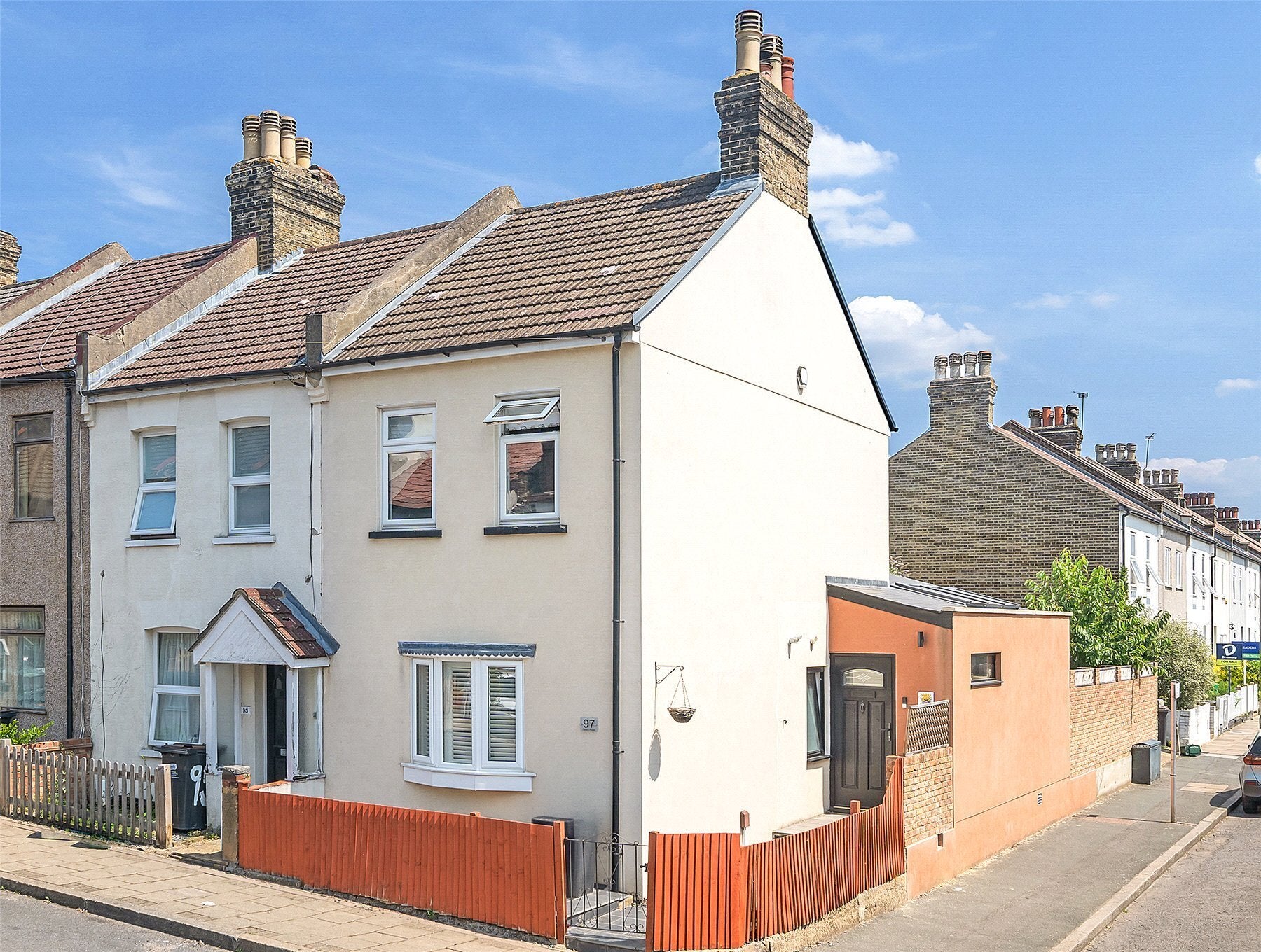 House Liddon Road in Greater London