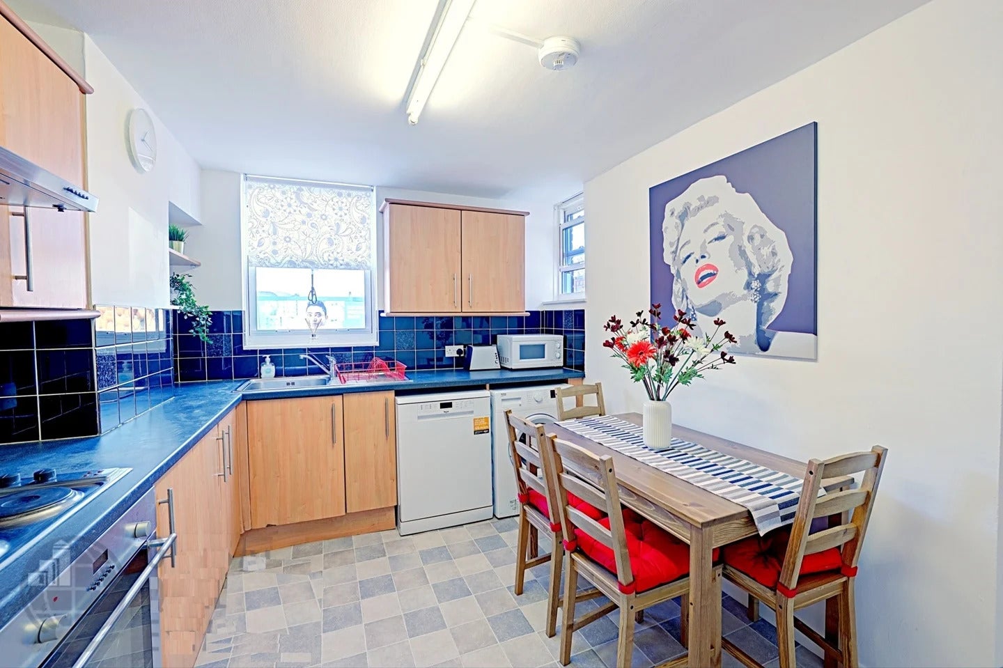 Flat Drummond Street in Greater London