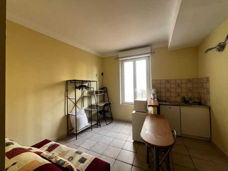 Flat Rue Colbert in Nîmes