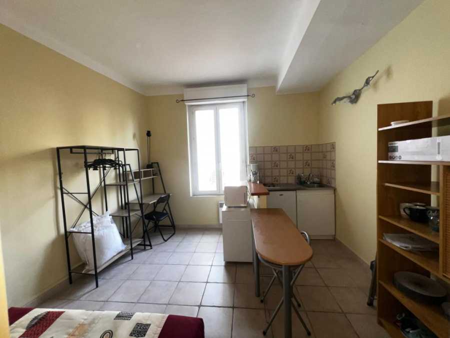 Flat Rue Colbert in Nîmes