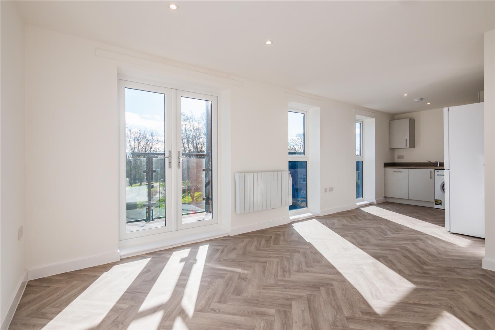 Flat Paragon Way in Coventry