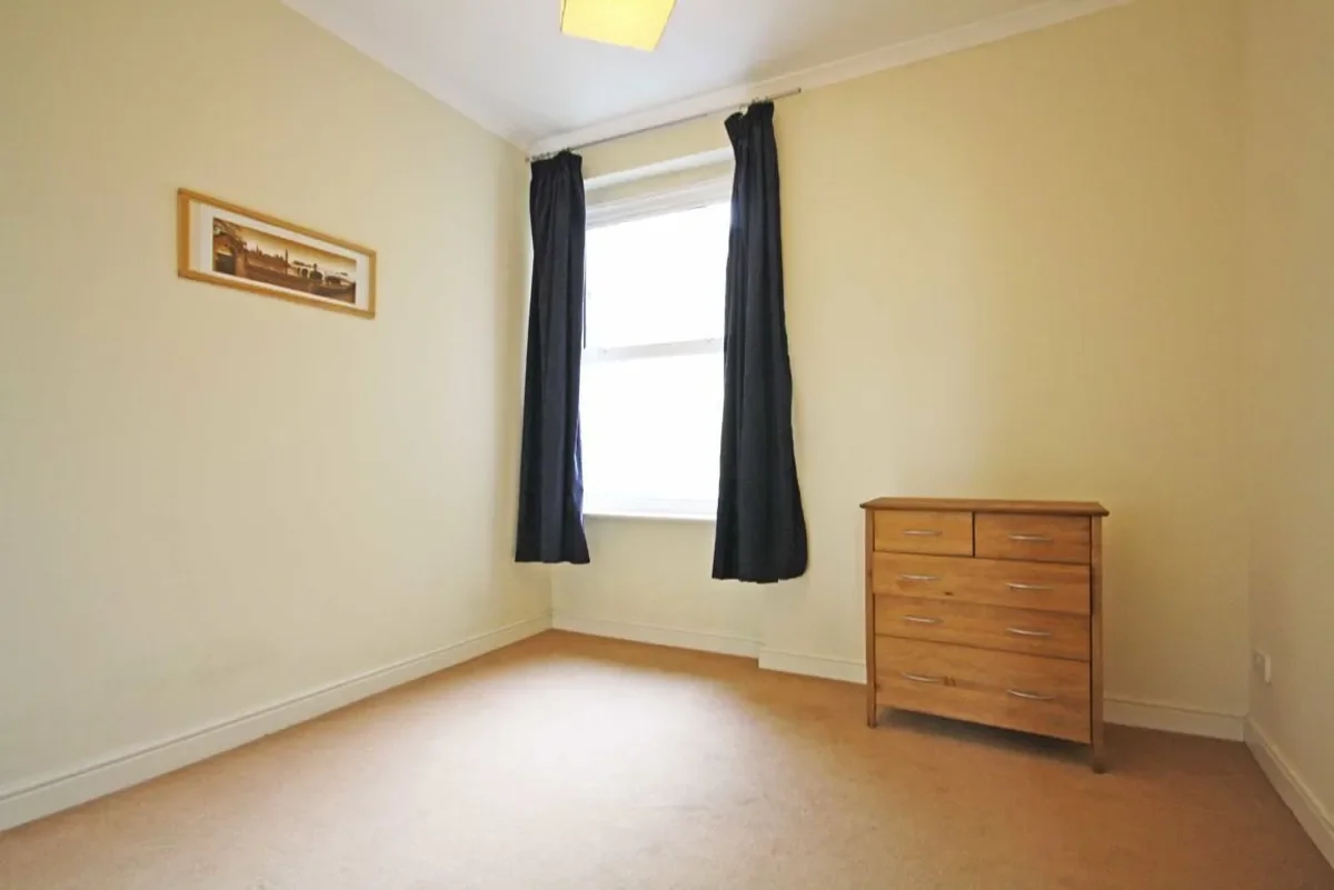 Flat Heath Road in Greater London