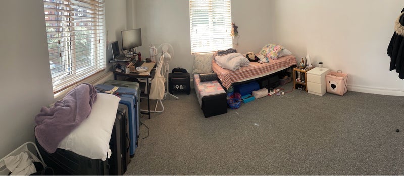 Room North End Road in Greater London