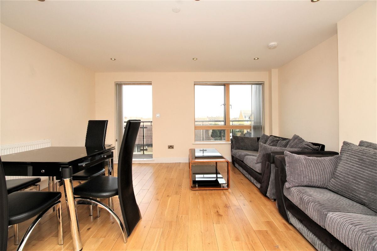 Flat Shirley Street in Greater London