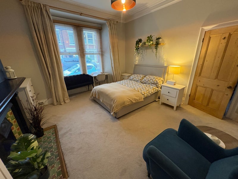Flat Sandringham Road in Newcastle upon Tyne