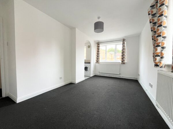Flat Redford Close in Greater London