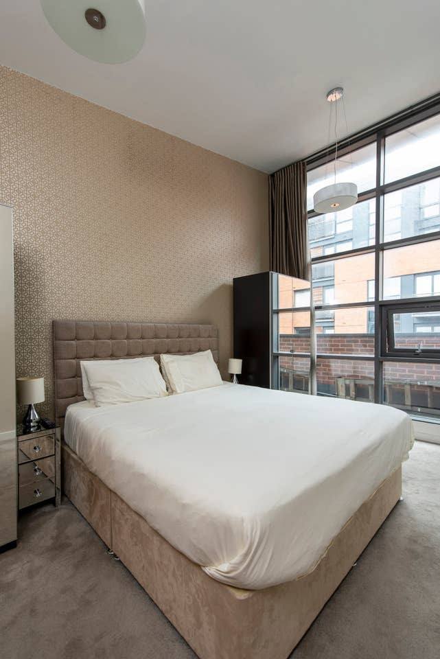 Flat Lower Byrom Street in Manchester