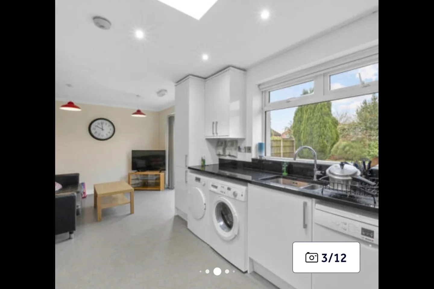Room Desford Way in Borough of Spelthorne