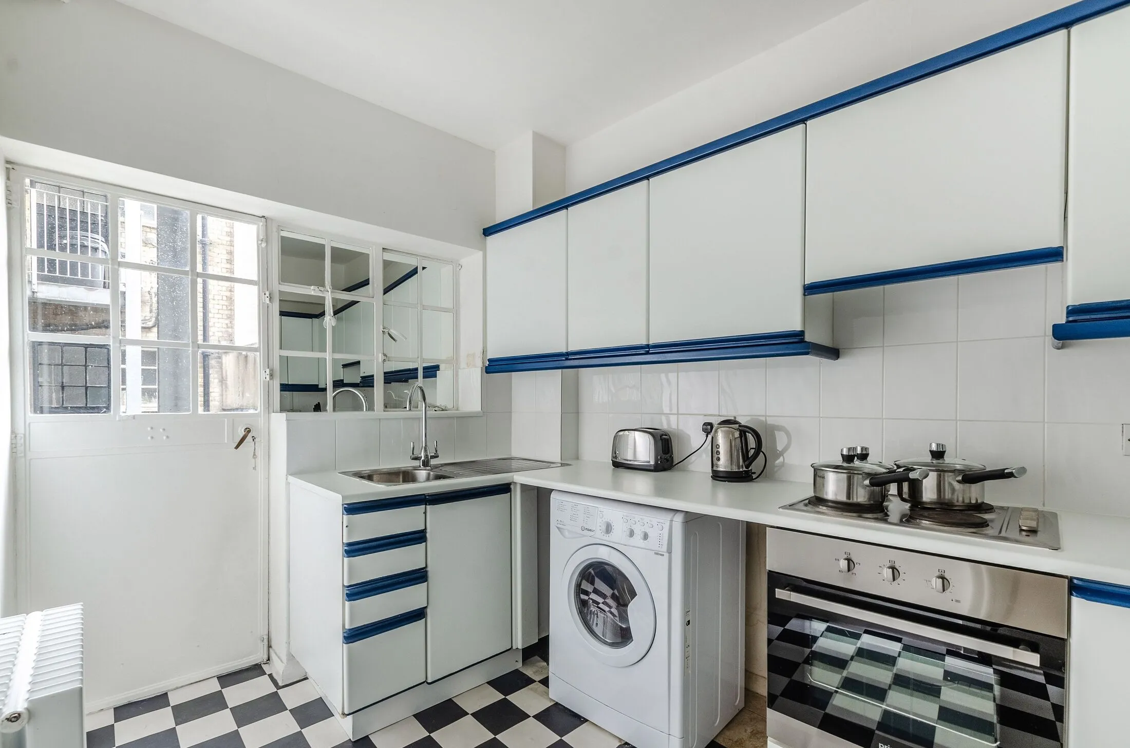 Flat Fulham Road in Greater London