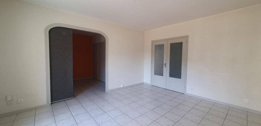 Flat Avenue Général Leclerc in Villeurbanne