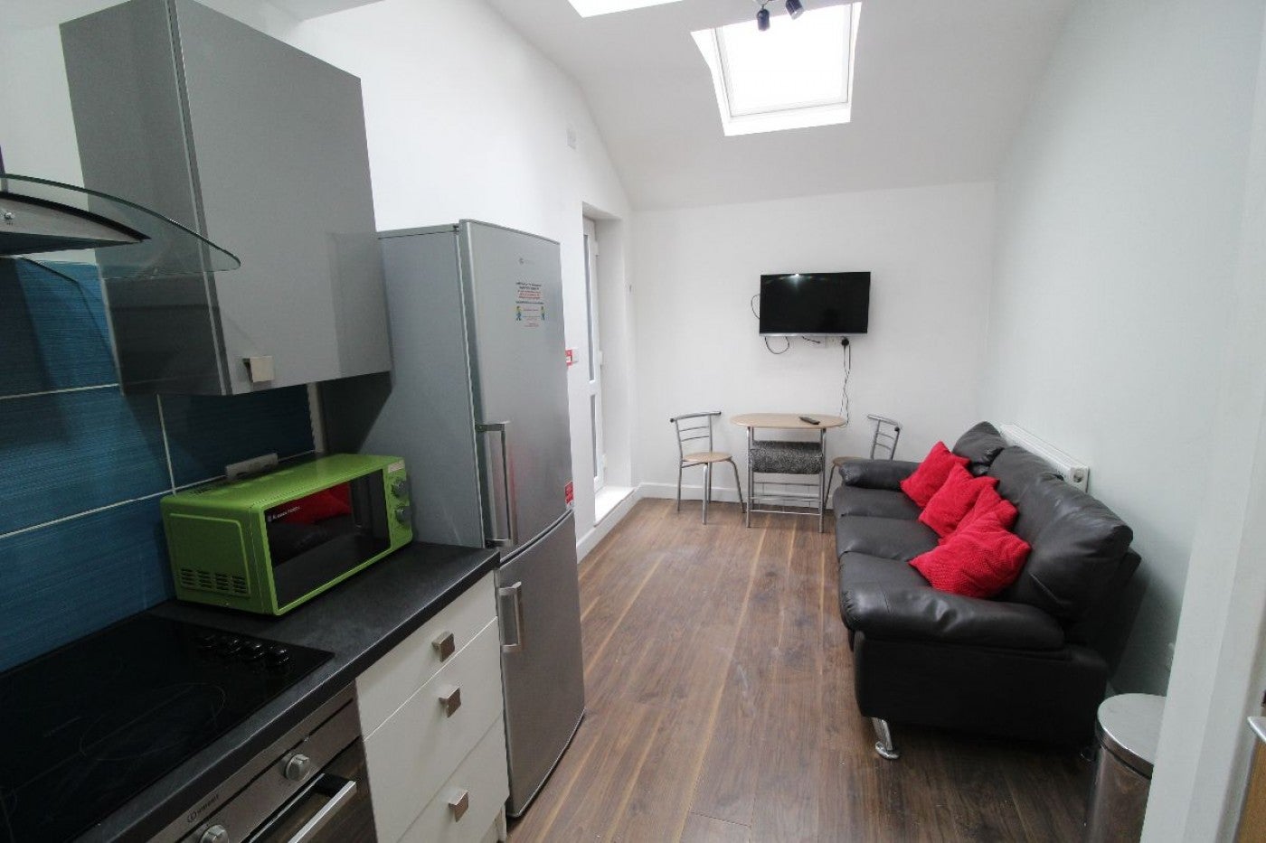 Flat Hawkins Street in Preston