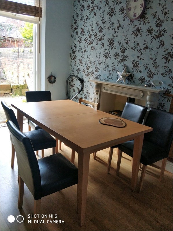 Room Kearsley Road in Sheffield