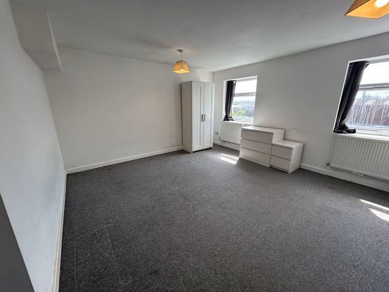 Flat Recreation Drive in Shirebrook