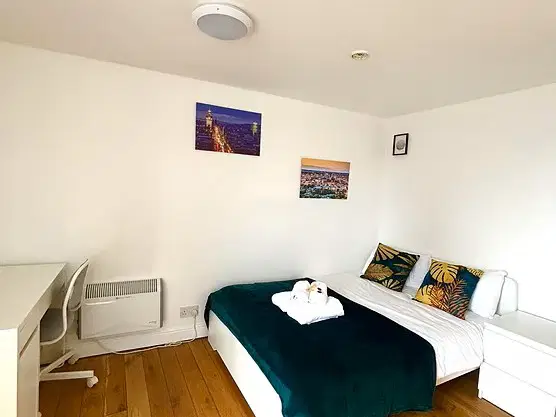 Flat Nicolson Street in City of Edinburgh