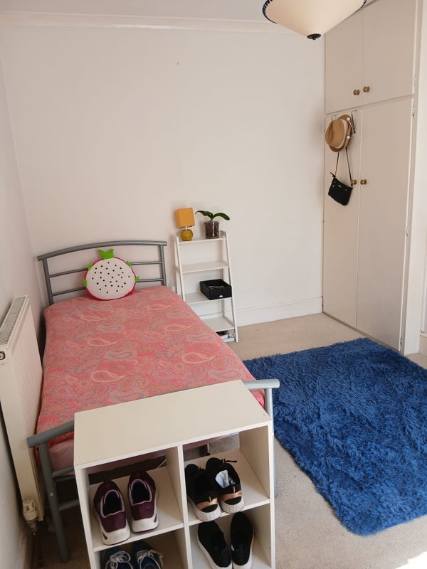 Room Saint John's Road in Poole