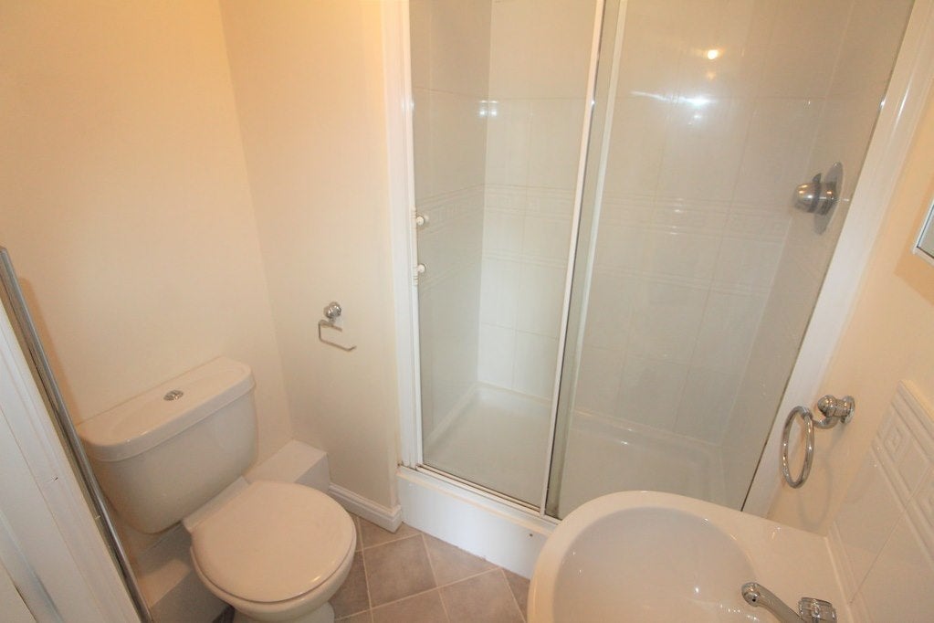 Flat Little Hackets in Havant