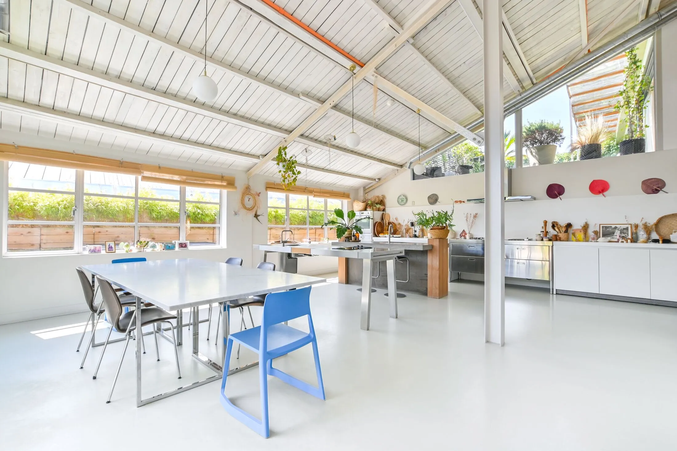 Flat Wotton Road in Greater London