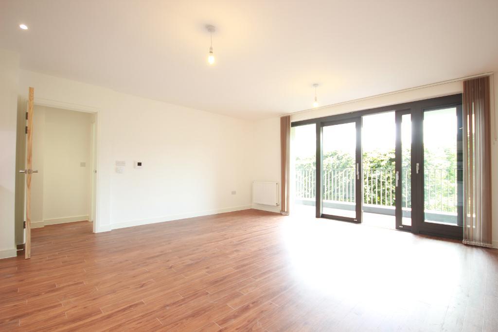 Flat Bramwell Way in Greater London