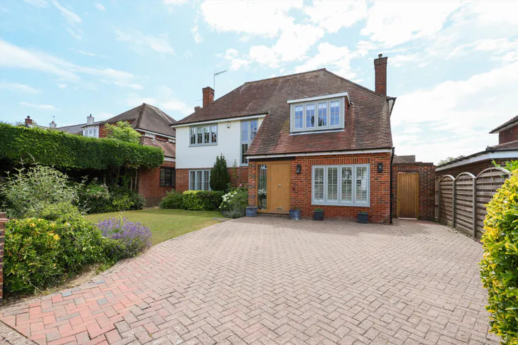 House Lodge Close in Elmbridge