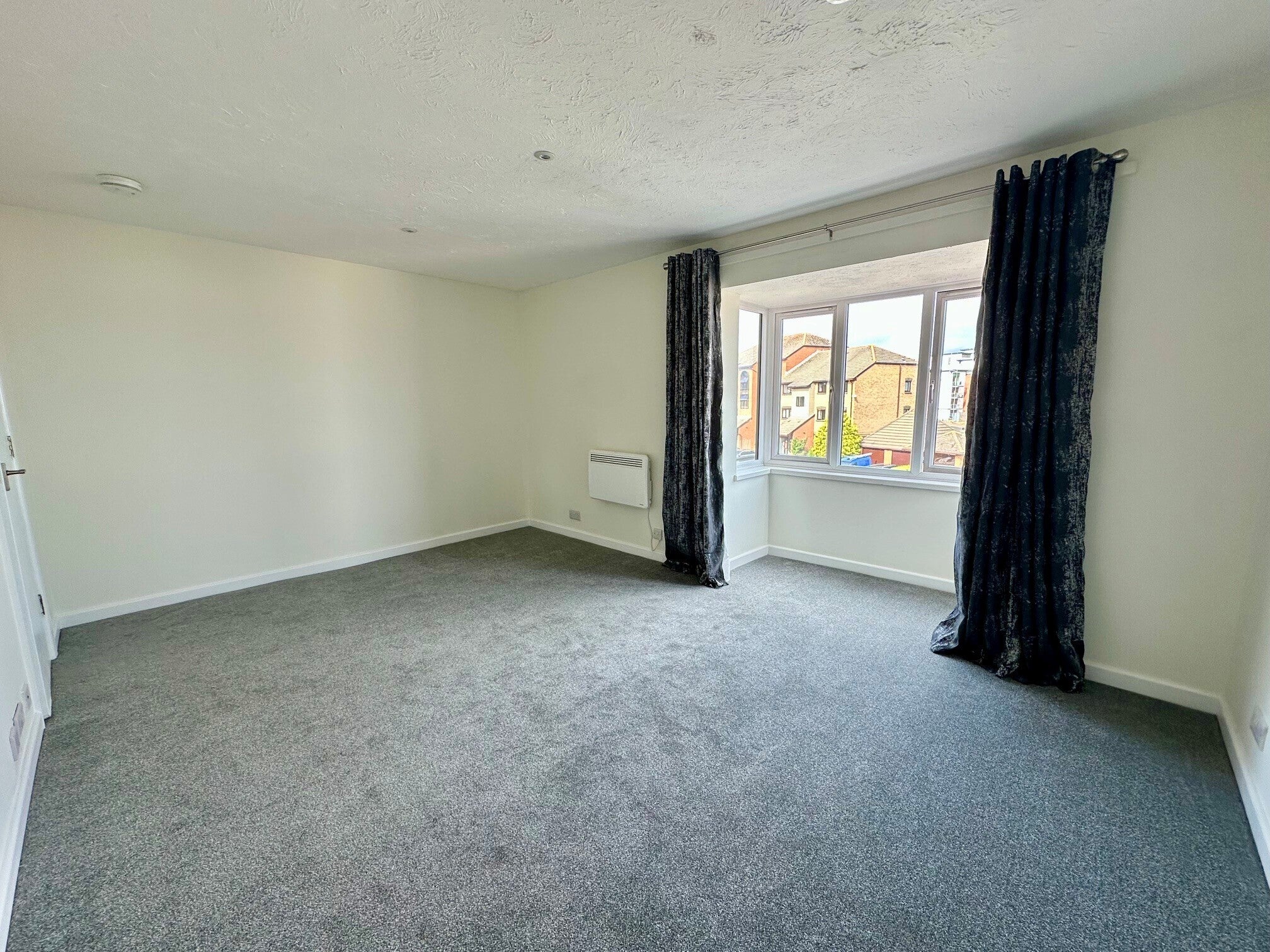 Flat Mumby Road in Gosport
