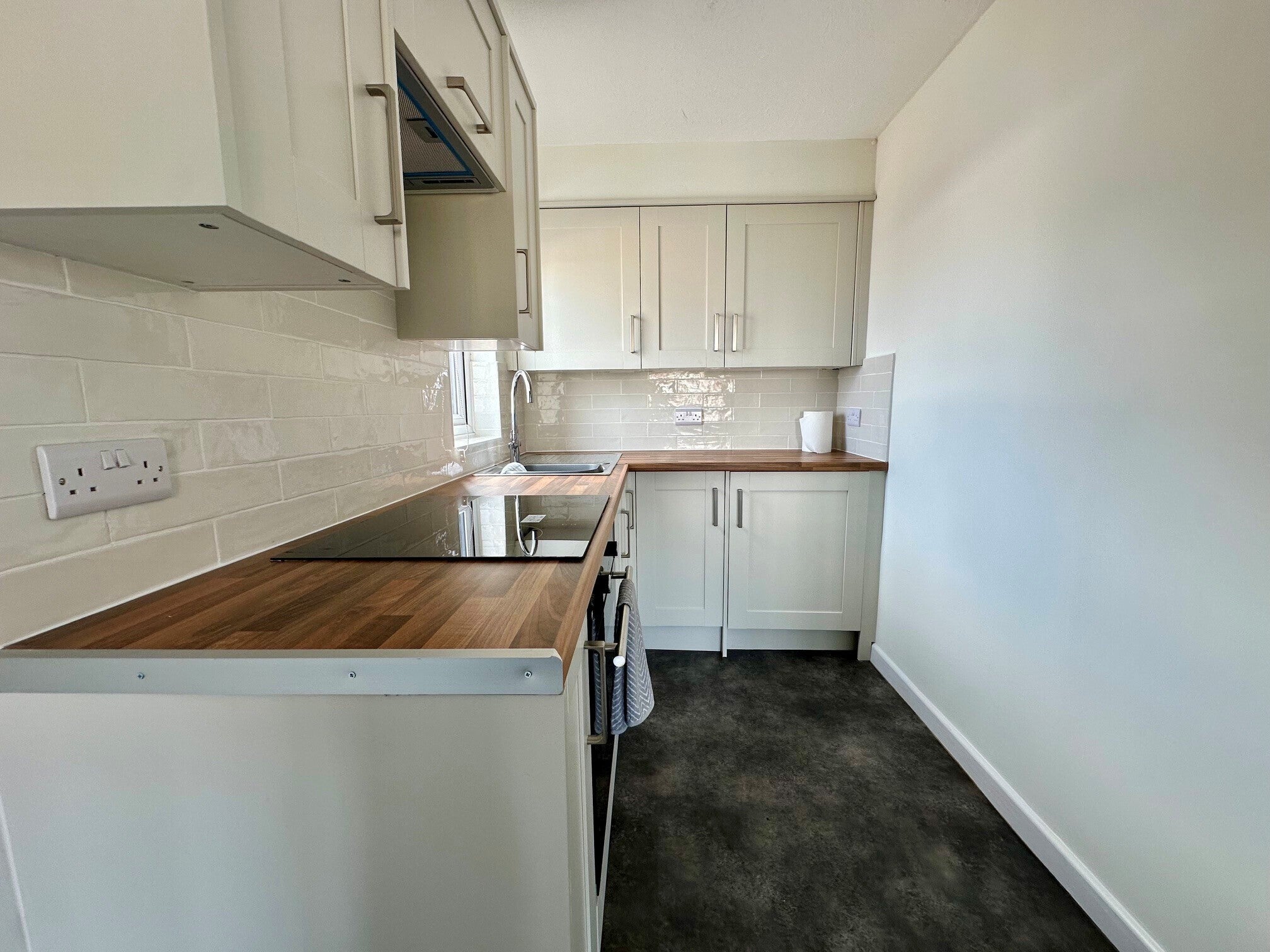 Flat Mumby Road in Gosport