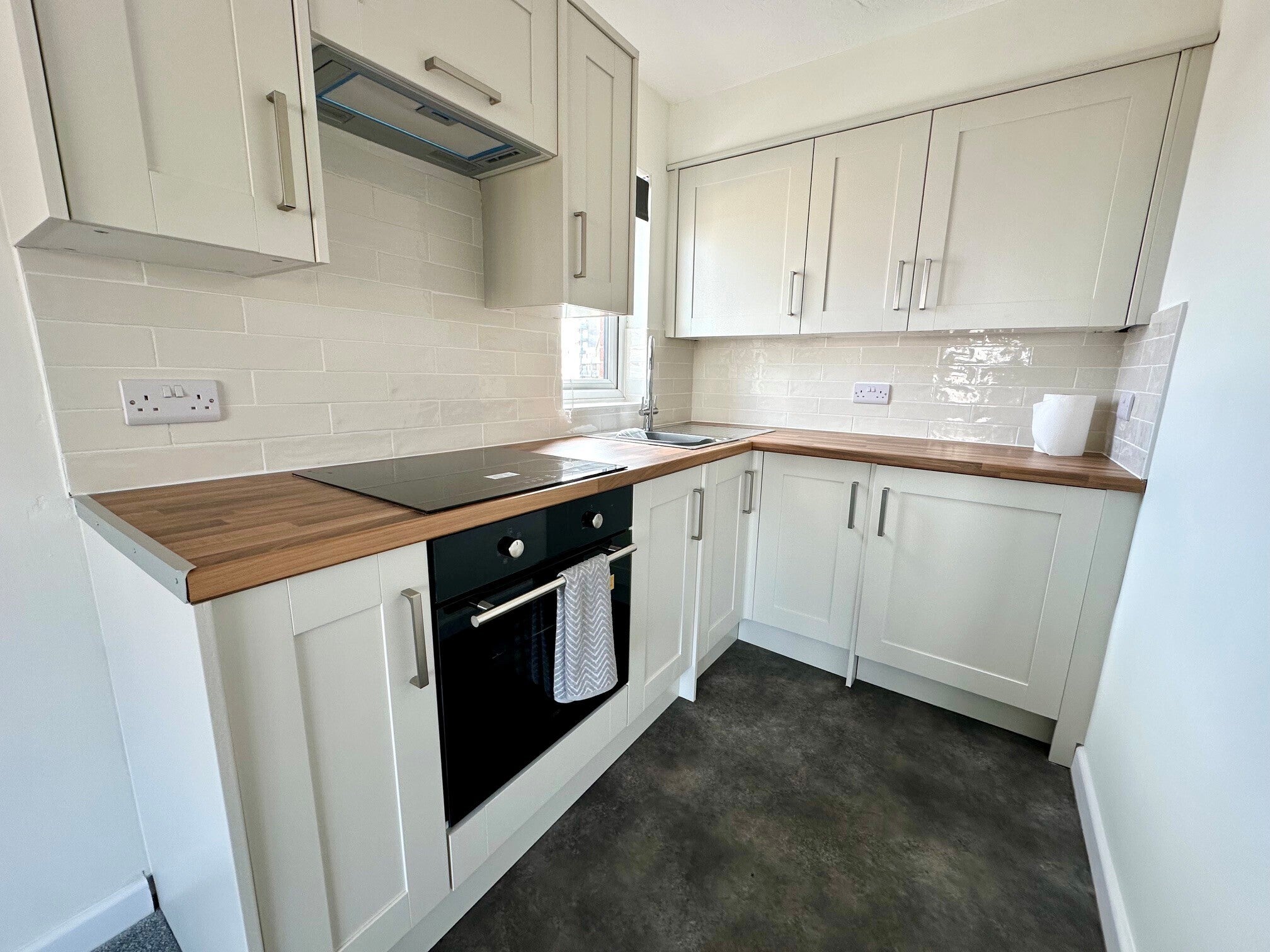 Flat Mumby Road in Gosport
