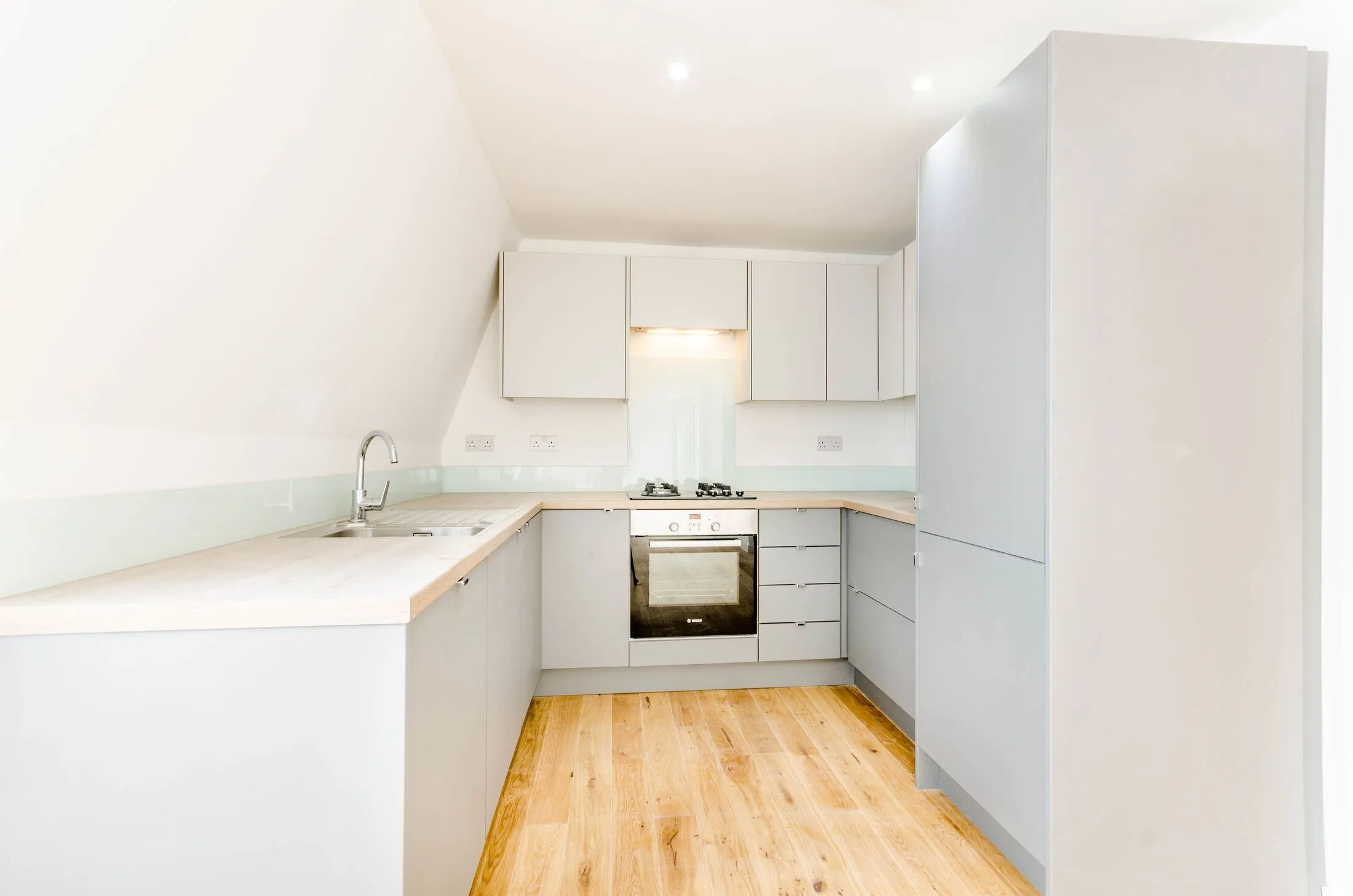 Flat Saint John's Hill in Greater London