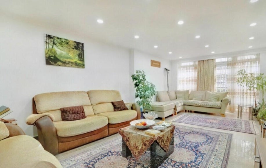 Flat Clement Close in Greater London