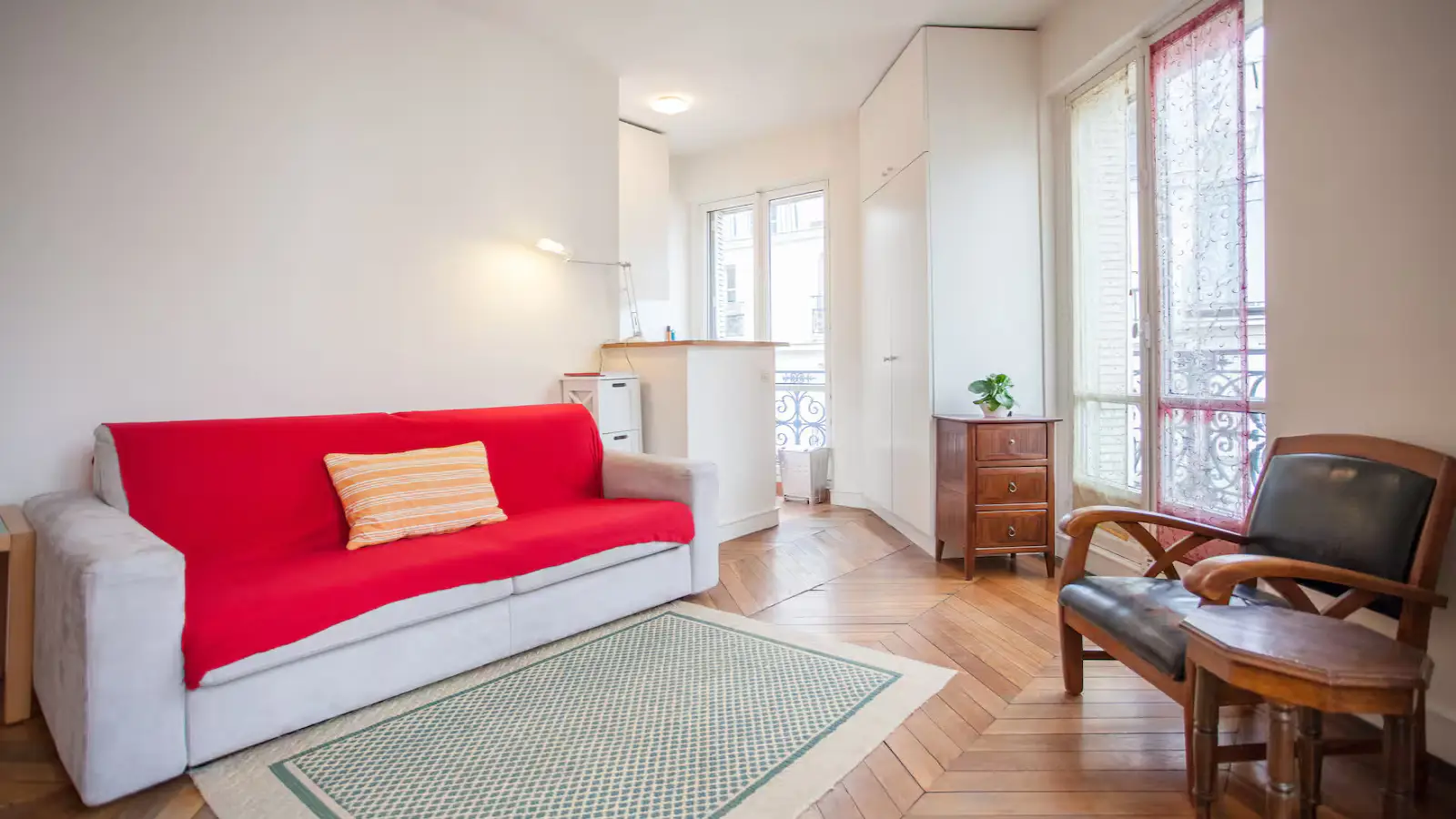 Flat Rue Thérèse in Paris