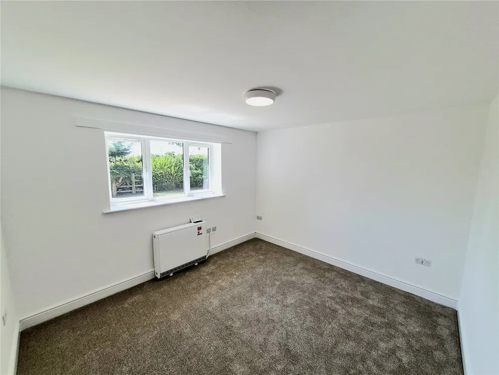 Flat Withy Furlong Lane in Wychavon