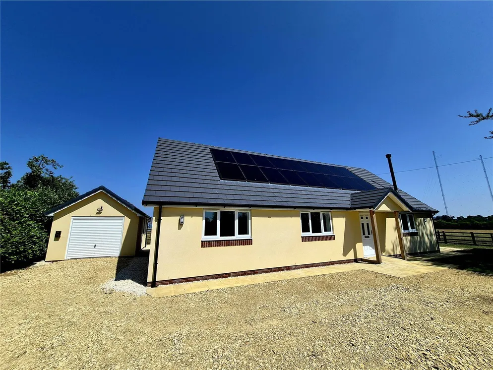 Flat Withy Furlong Lane in Wychavon