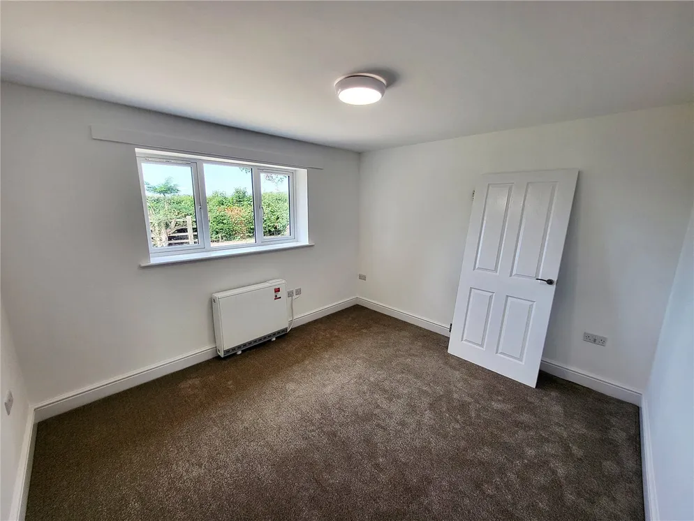 Flat Withy Furlong Lane in Wychavon